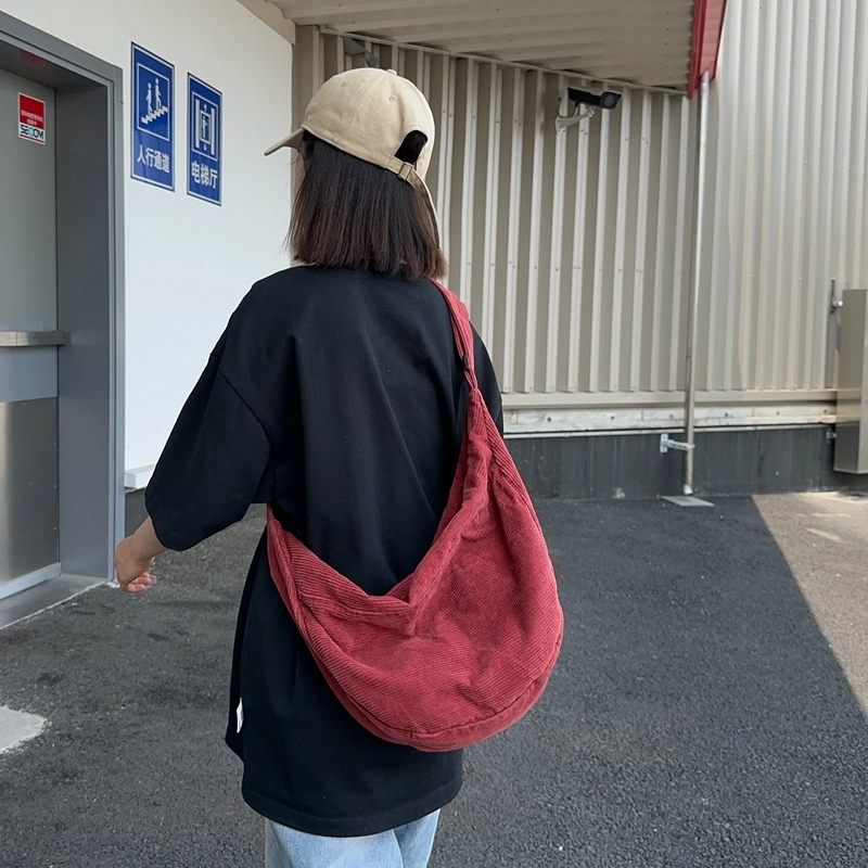 行途 简约纯色学生 条绒 斜挎包 常规 男女同款情侣款 黑色/白色/绿色/红色/棕色