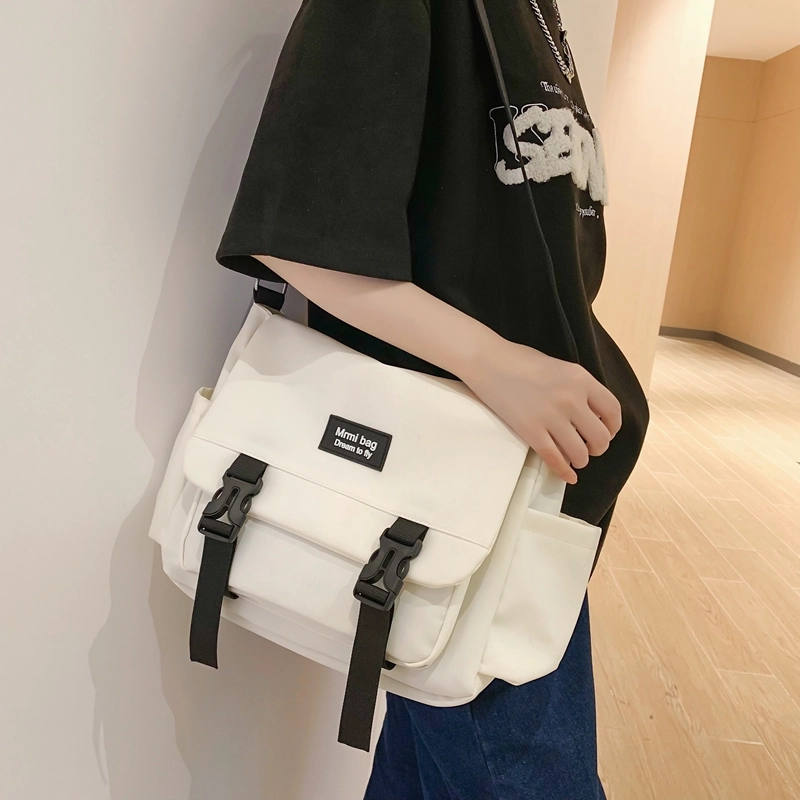 行途 日系原宿复古百搭 尼龙 斜挎包 男女同款情侣款 黑色/白色/灰色
