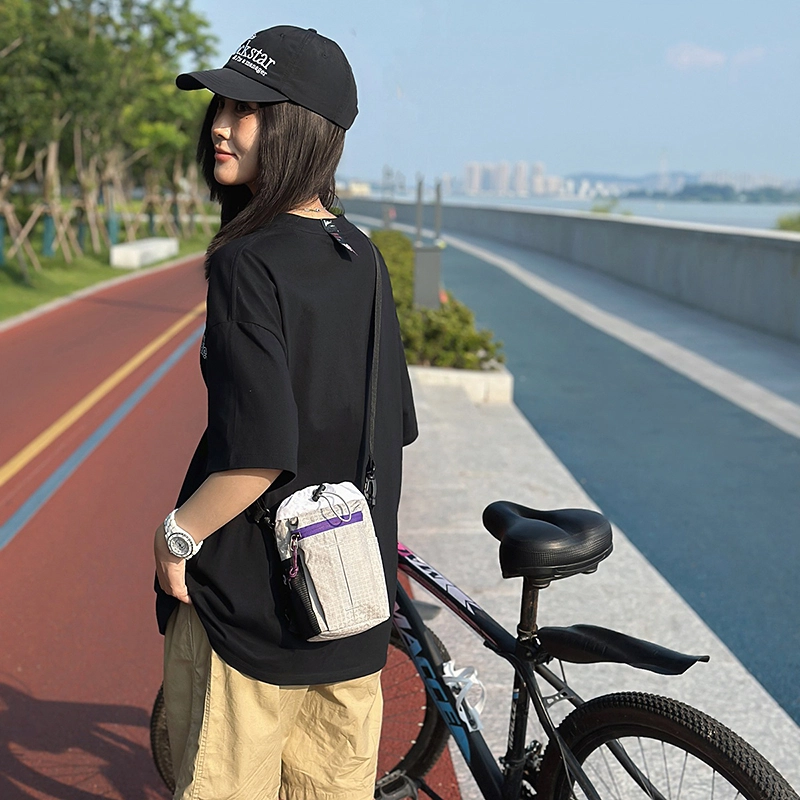 行途 时尚潮流百搭高级 尼龙 单肩斜挎包 常规 男女同款情侣款 多色