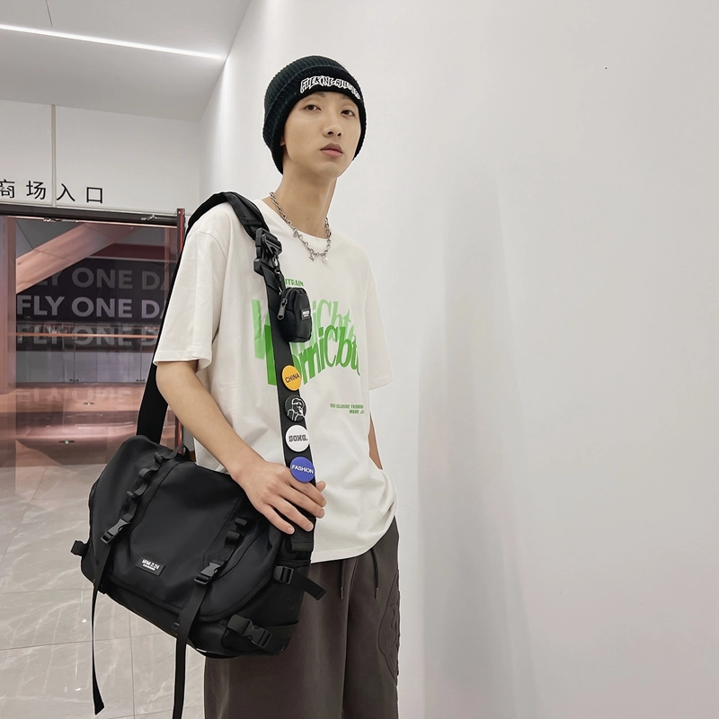 行途 百搭大容量休闲港风机能包工装包 尼龙 斜挎包 常规 男女同款情侣款 黑色