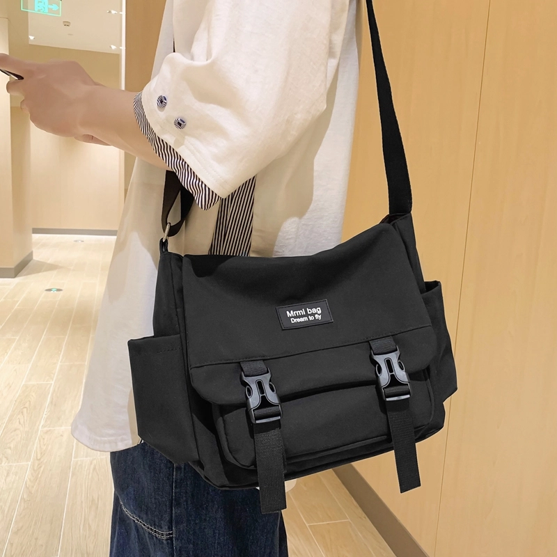 行途 日系原宿复古百搭 尼龙 斜挎包 男女同款情侣款 黑色/白色/灰色