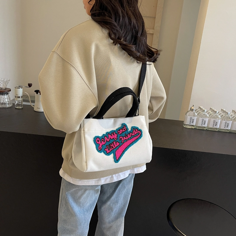 行途  春夏百搭高级质感 布 斜挎包 女款 多色