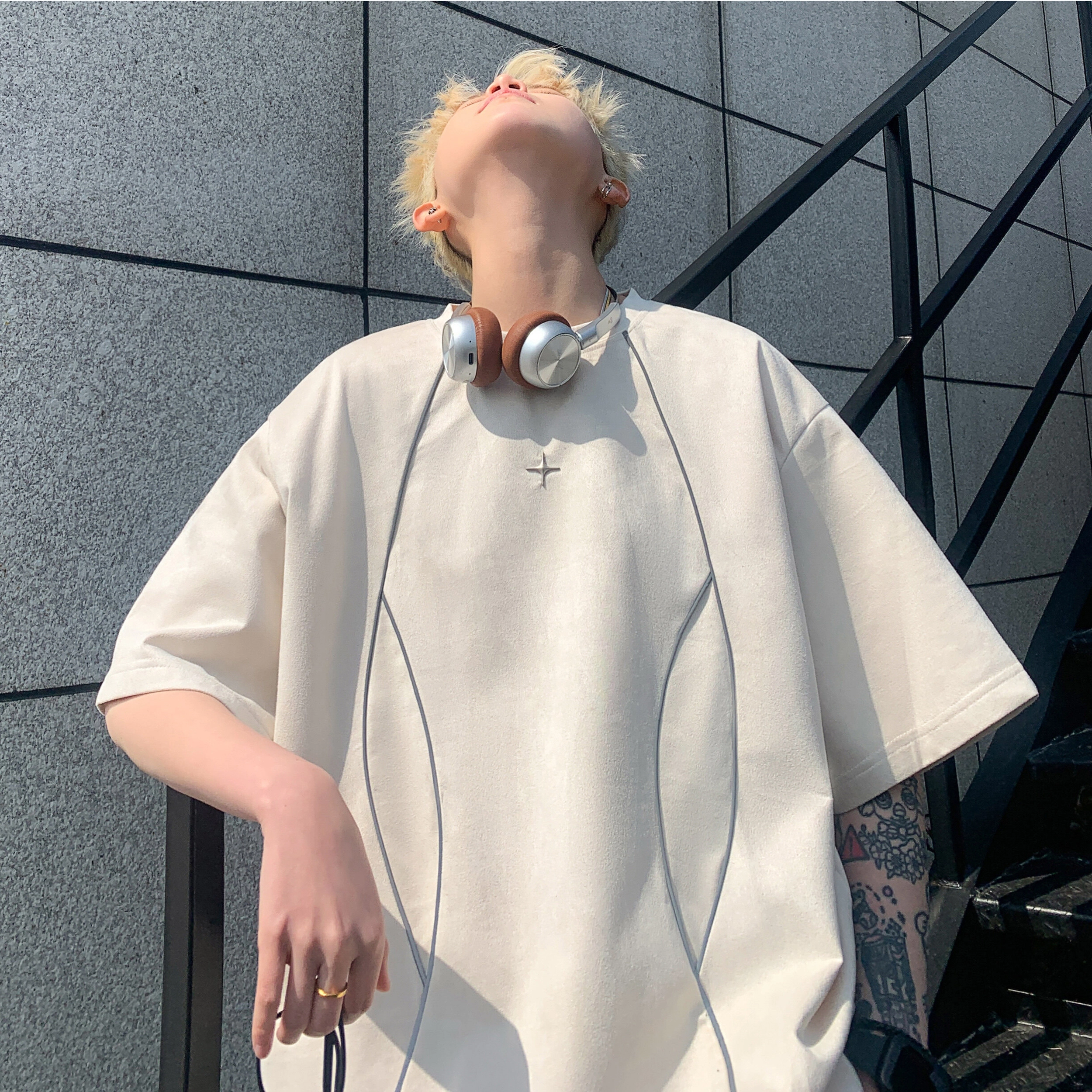 PAINT STAIN T