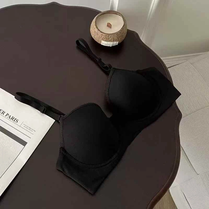黛尔佳人 性感胸大显小聚拢无痕薄款收副乳防下垂软钢圈文胸 女款
