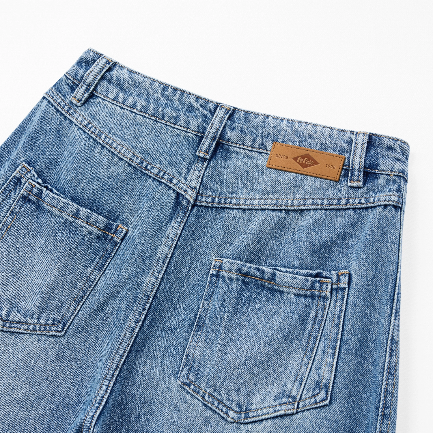 Lee Cooper