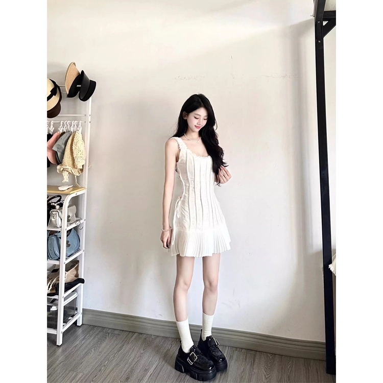 沐晓欣 简约休闲百搭气质优雅吊带连衣裙 女款