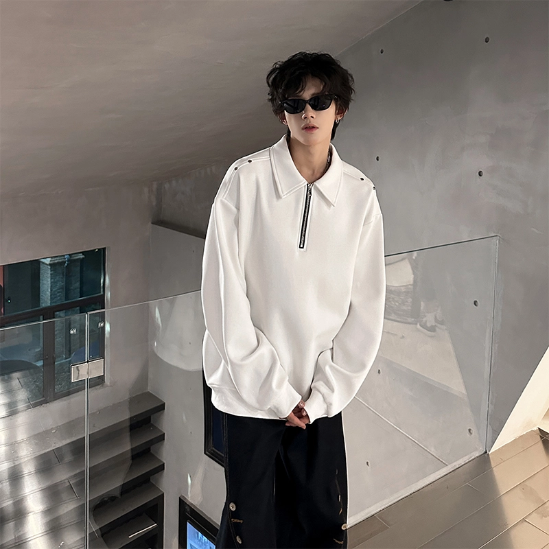 W7H1 Polo