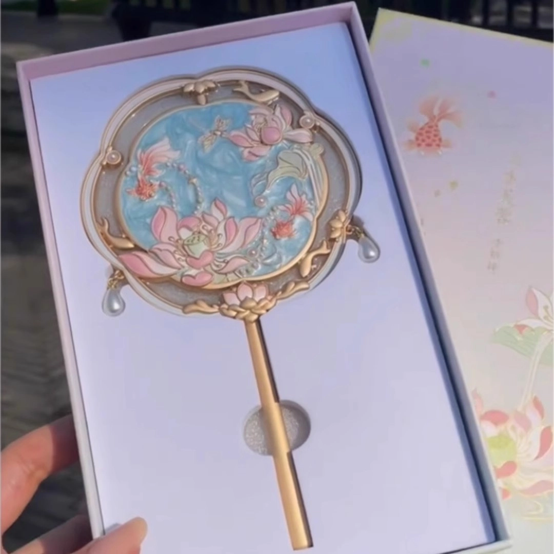 未来枫情 故宫出水芙蓉镜随身镜手柄化妆镜子 文创 精致  复古工艺