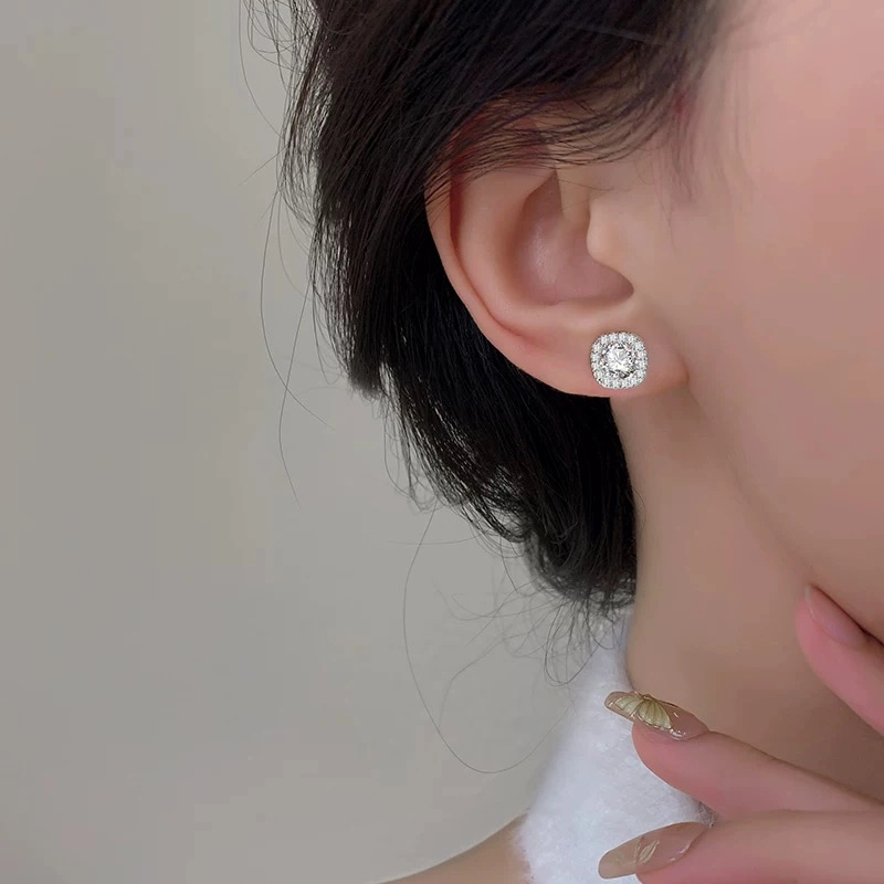 极昼 星芒系列耳饰 镶钻小方糖梦幻甜蜜高级感小众时尚百搭 爱心圆钻经典满钻轻奢闪钻日常养耳洞耳饰 合金 耳钉 男女同款情侣款
