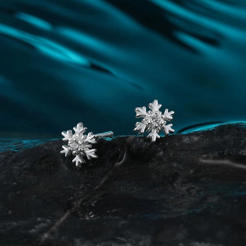 极昼 圣诞雪花系列 精致轻奢简约小众高级感设计森系冷淡风气质时尚高颜值耳饰 日常通勤百搭养耳洞 合金 耳钉 男女同款情侣款