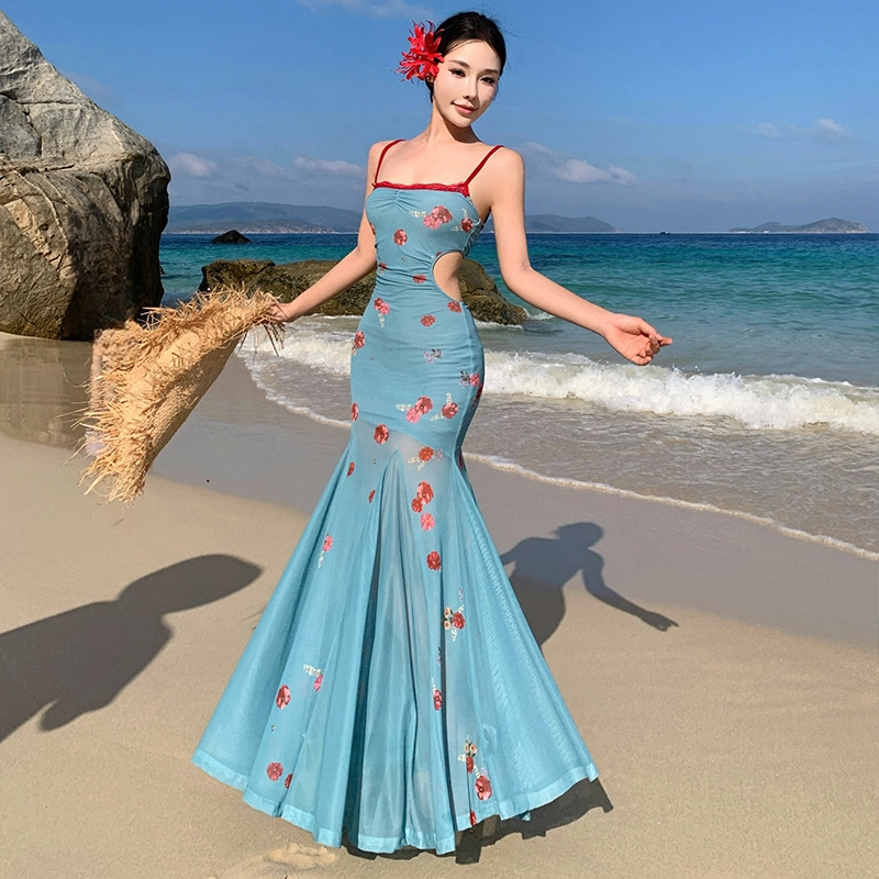 珠蒂美 海边度假蕾丝简约吊带连衣裙 女款