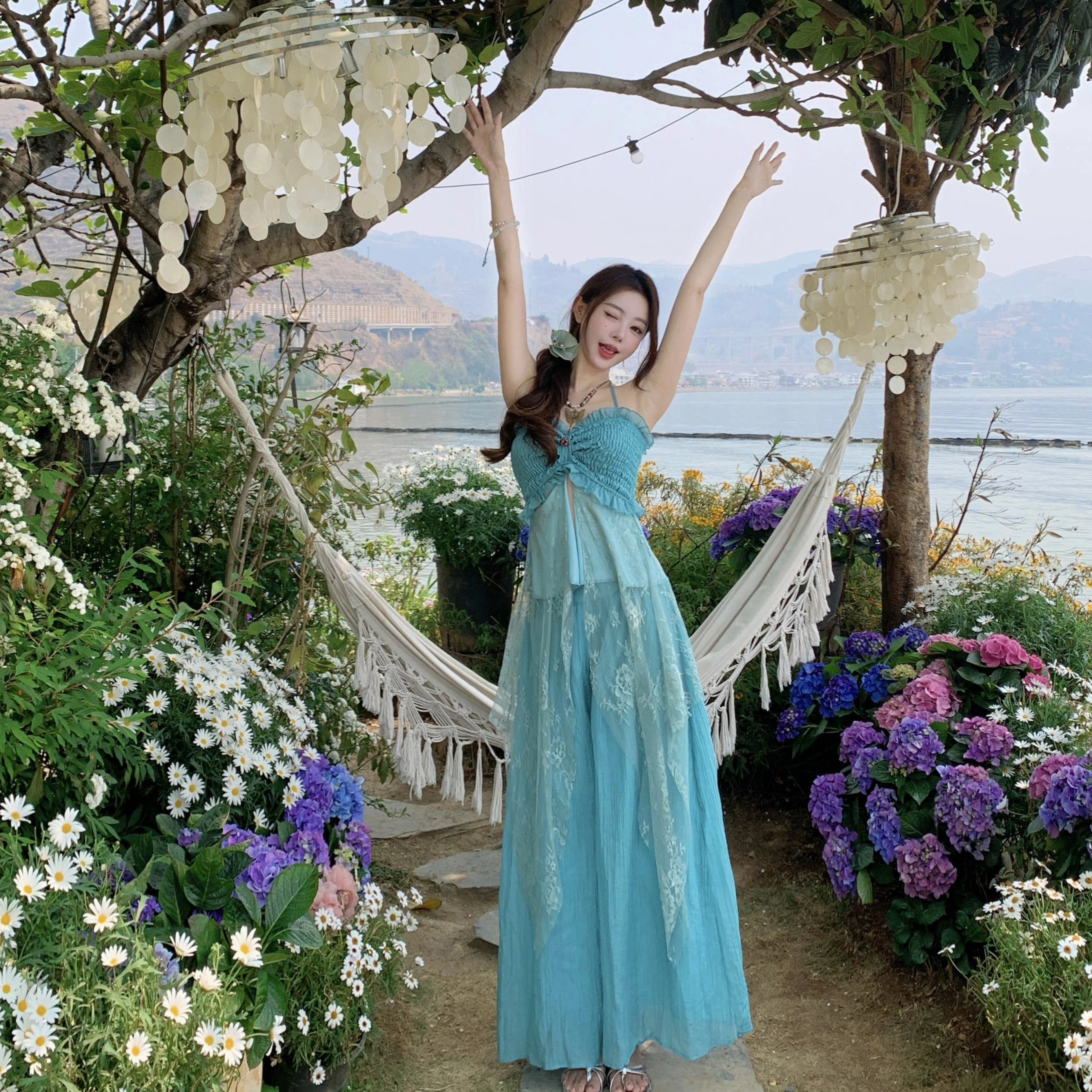 珠蒂美 富家千金裙子海边度假长裙法式吊带连衣裙 女款