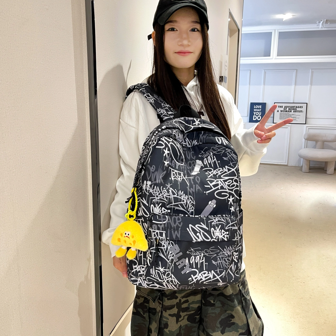 泰格奴 字母印花轻便简约国风大容量运动耐磨背包初中生高中生大学生上课百搭书包 尼龙布 双肩包 男女同款情侣款 蓝色/黑色
