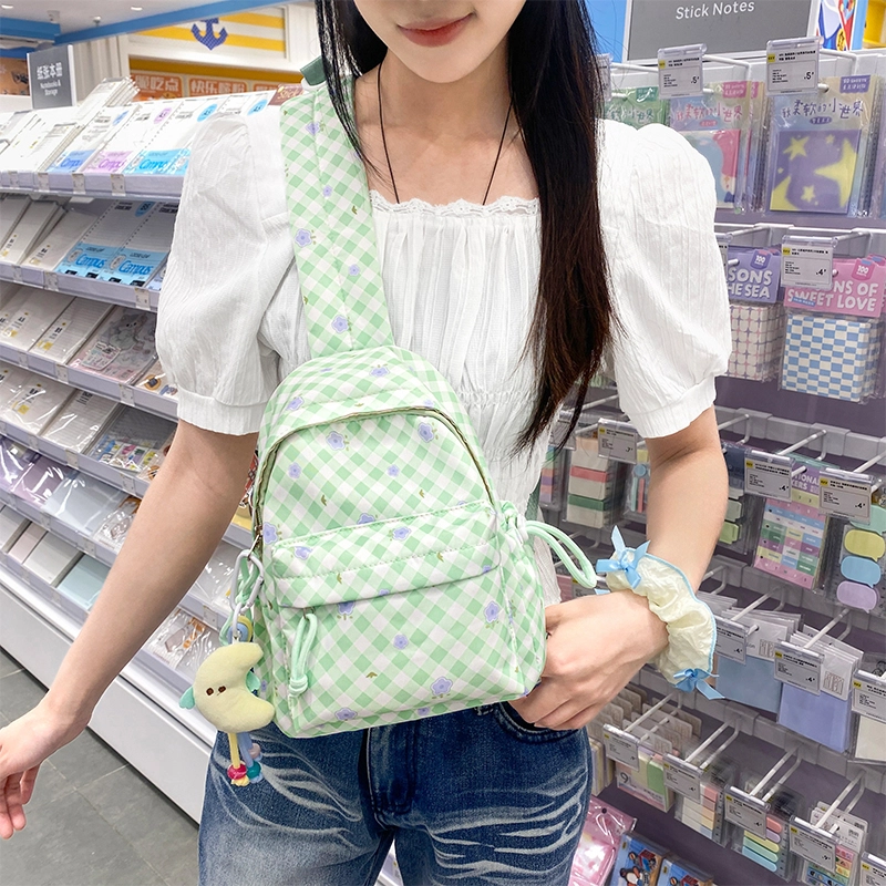 泰格奴 小清新休闲高颜值韩版背包初中高中大学上课百搭 尼龙 双肩包 男女同款情侣款 多色