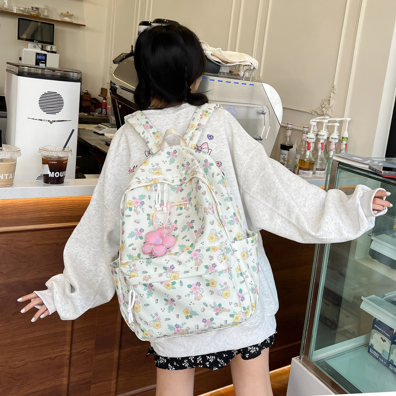 泰格奴 字母印花轻便国风大容量运动百搭 尼龙 书包双肩包 女款 多色