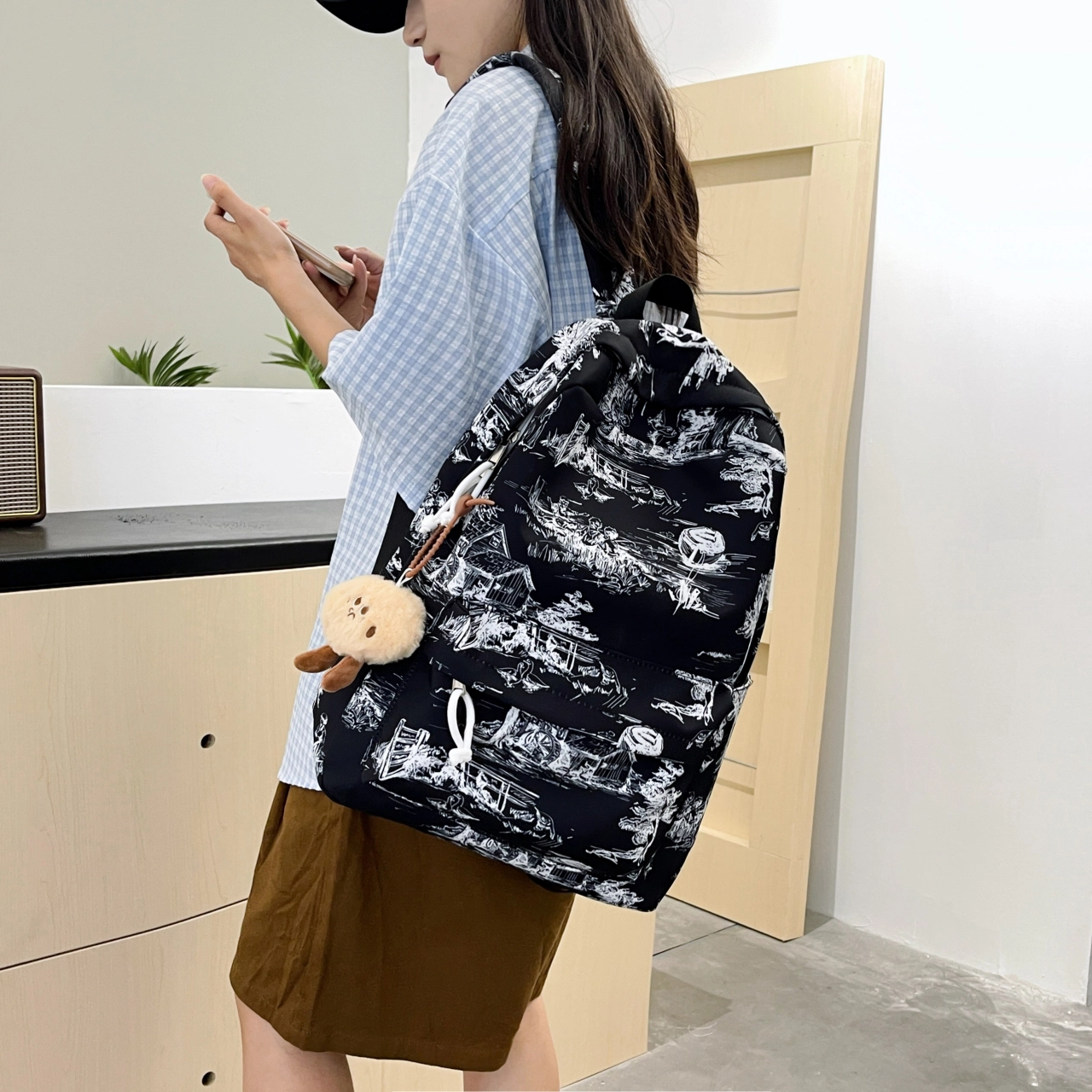 泰格奴 小清新休闲高颜值韩版背包初中生高中生大学生上课百搭书包 尼龙 双肩包 男女同款情侣款 白色/蓝色/黑色