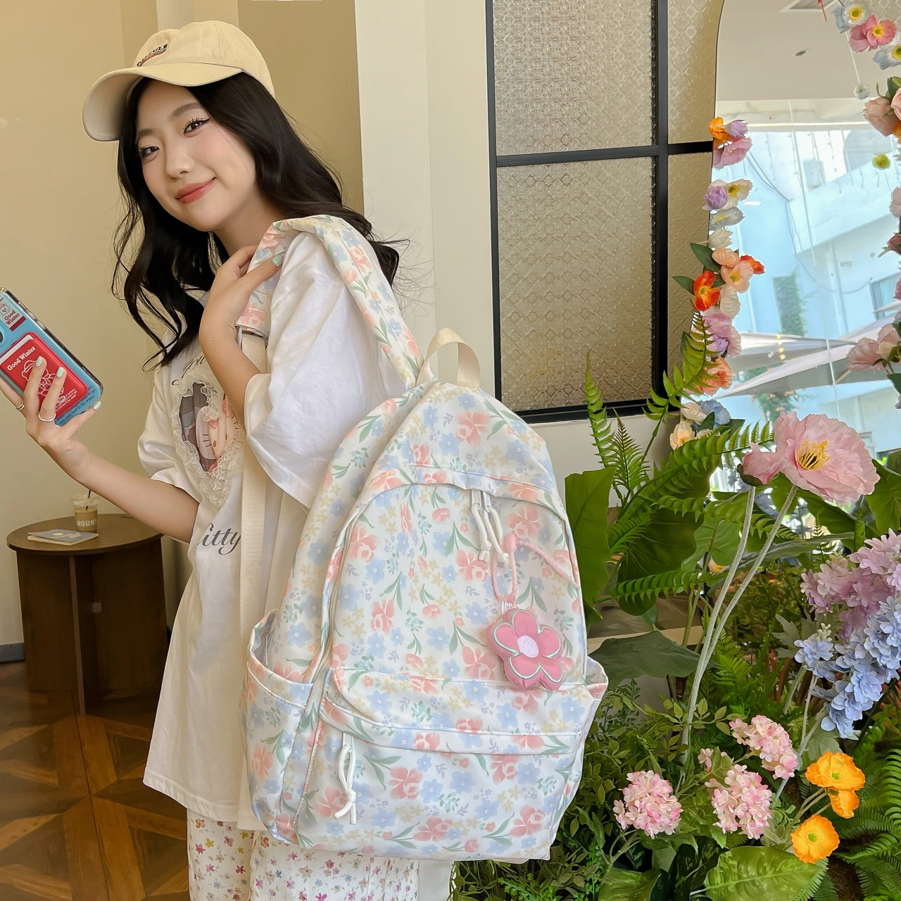 泰格奴 字母印花轻便国风大容量运动百搭 尼龙 书包双肩包 女款 多色