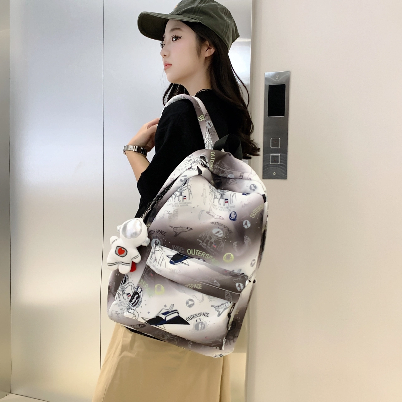 泰格奴 小清新休闲高颜值韩版背包初中生高中生大学生上课百搭书包 尼龙 双肩包 男女同款情侣款 蓝色/绿色/咖啡色/黑色