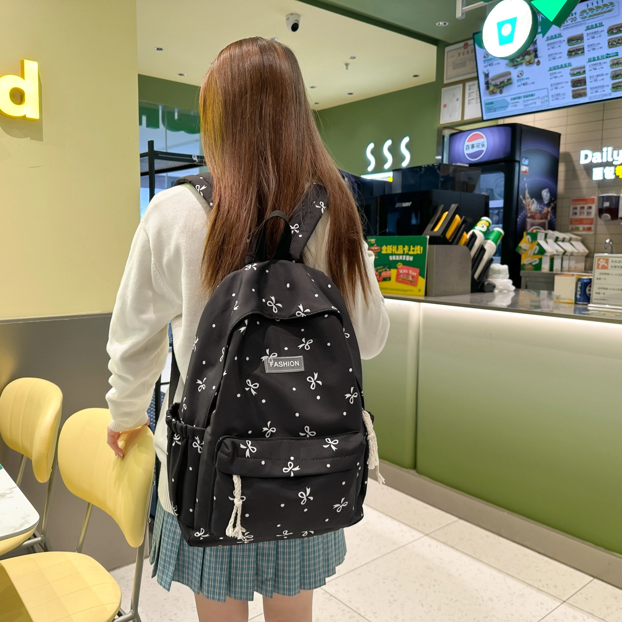 泰格奴 小清新休闲高颜值精美潮版韩版背包初中生高中生大学生上课百搭书包 尼龙 双肩包 女款 多色