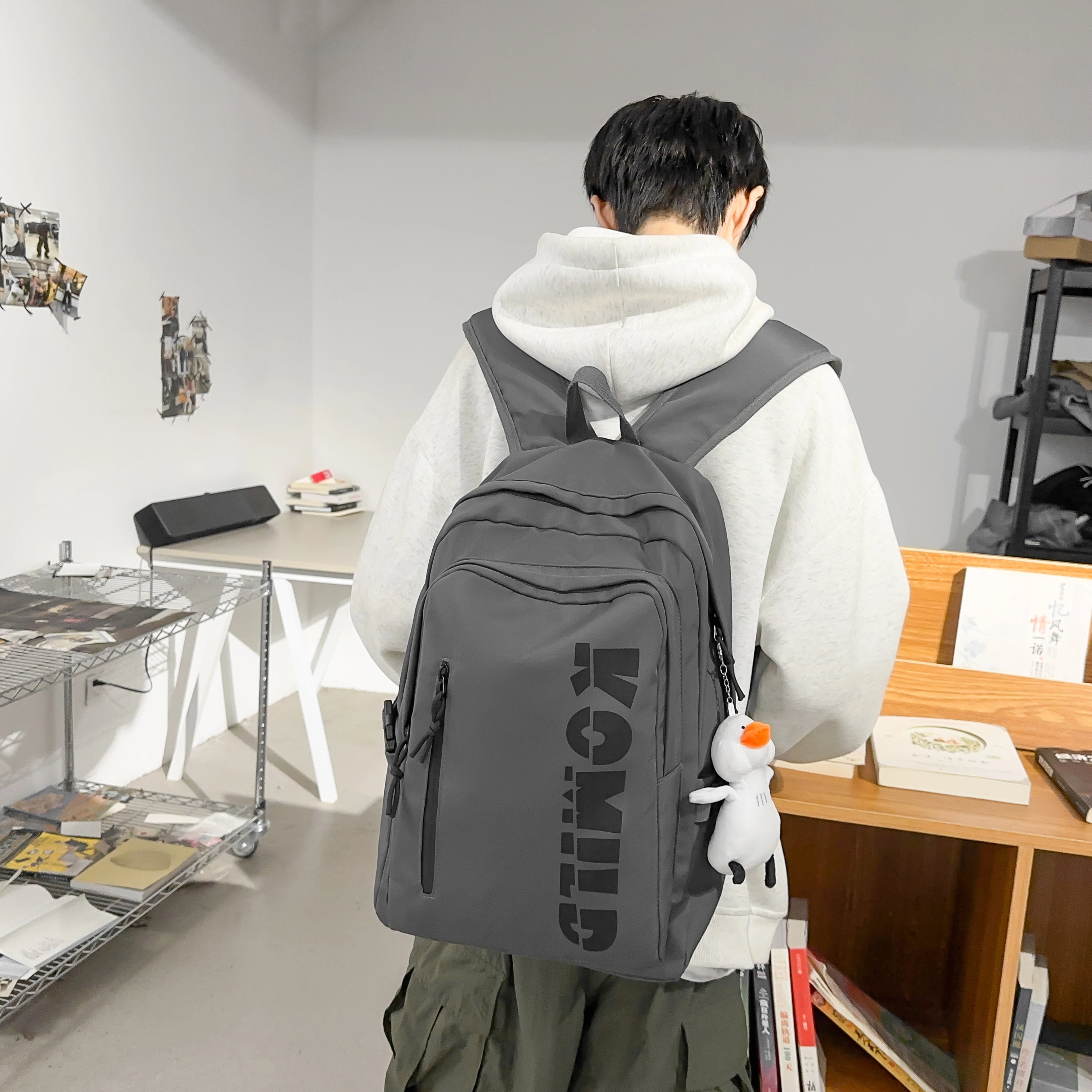 泰格奴 工装机能百搭个性时尚潮流 尼龙 双肩包 常规 男女同款情侣款 多色
