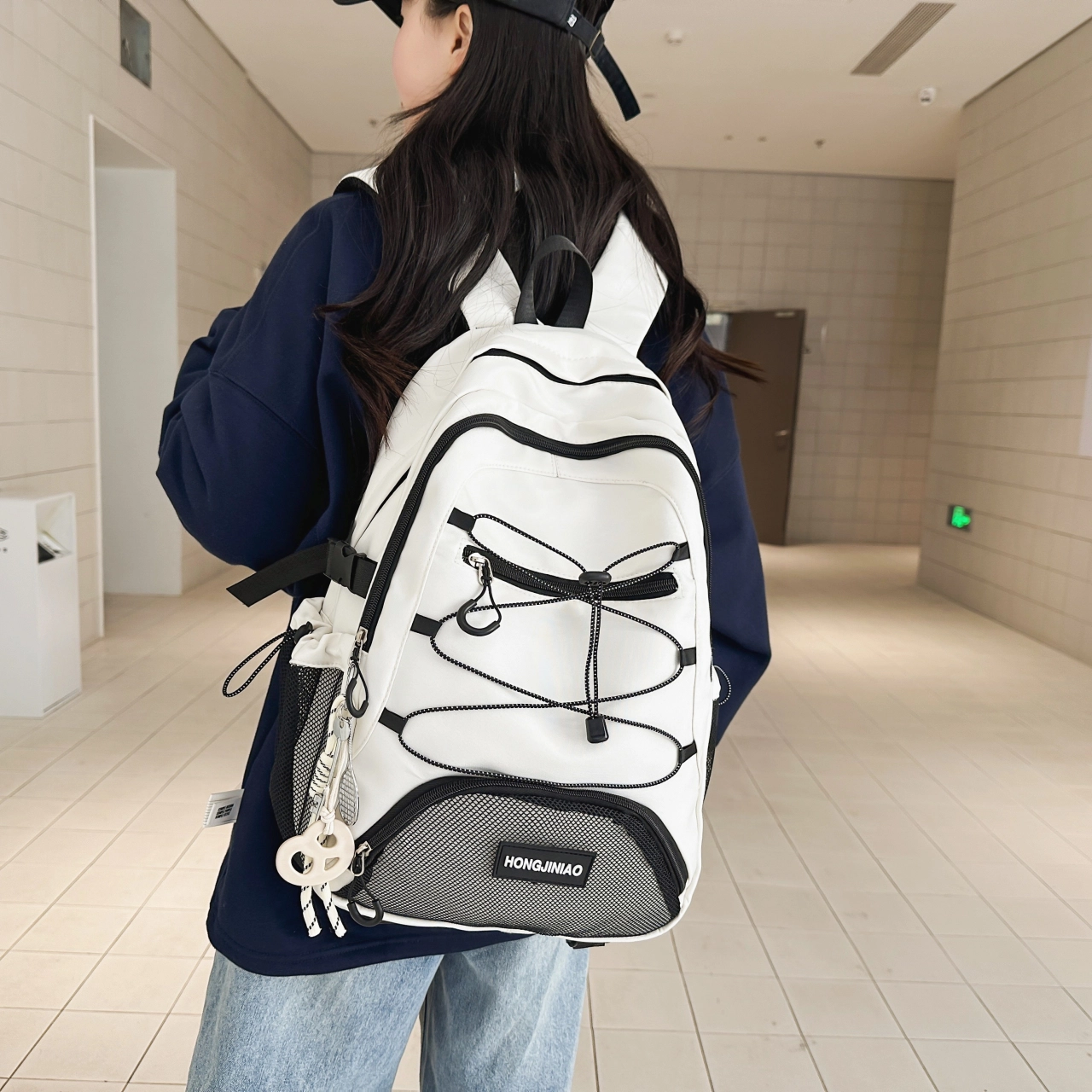 泰格奴 撞色系轻便百搭背包美版洋气个性气质高级感潮流时尚初中高中大学生上课百搭书包 尼龙 双肩包 男女同款情侣款 黑色/白色/灰色