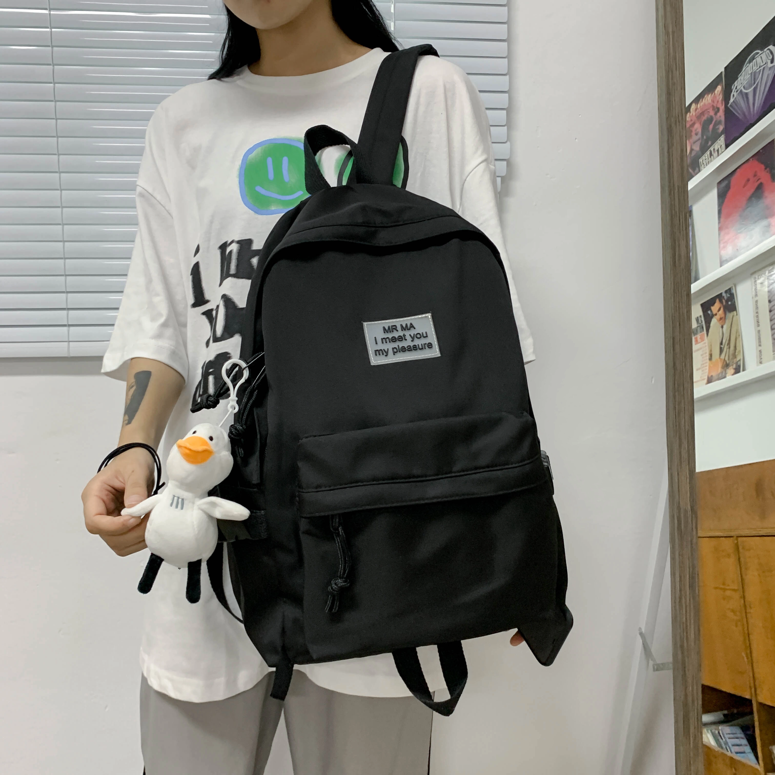 泰格奴 韩系甜美简约日常通勤 尼龙 双肩包 常规 男女同款情侣款 多色