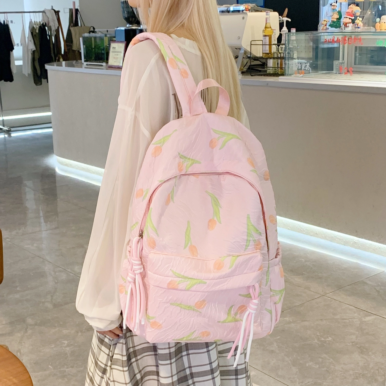 泰格奴 小清新花朵图案高颜值学生上课百搭 尼龙布 书包背包双肩包 女款 多色