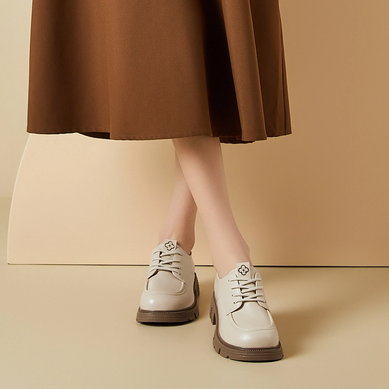 DAPHNE PU