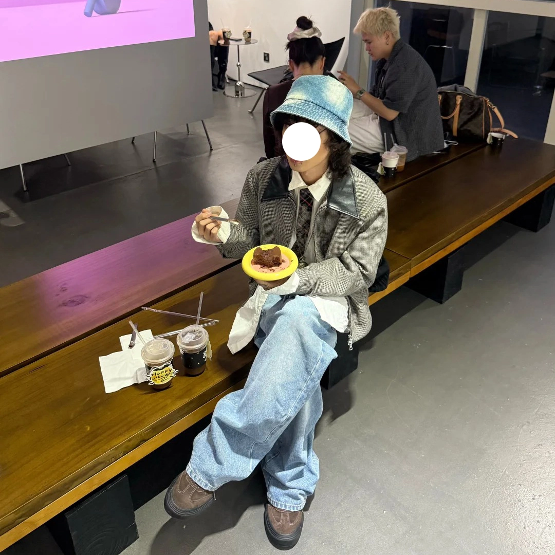 冈哉 美式复古高街潮流潮牌小众设计个性水洗阔腿做旧弯刀百搭痞帅垂感宽松直筒日常通勤牛仔裤 男女同款