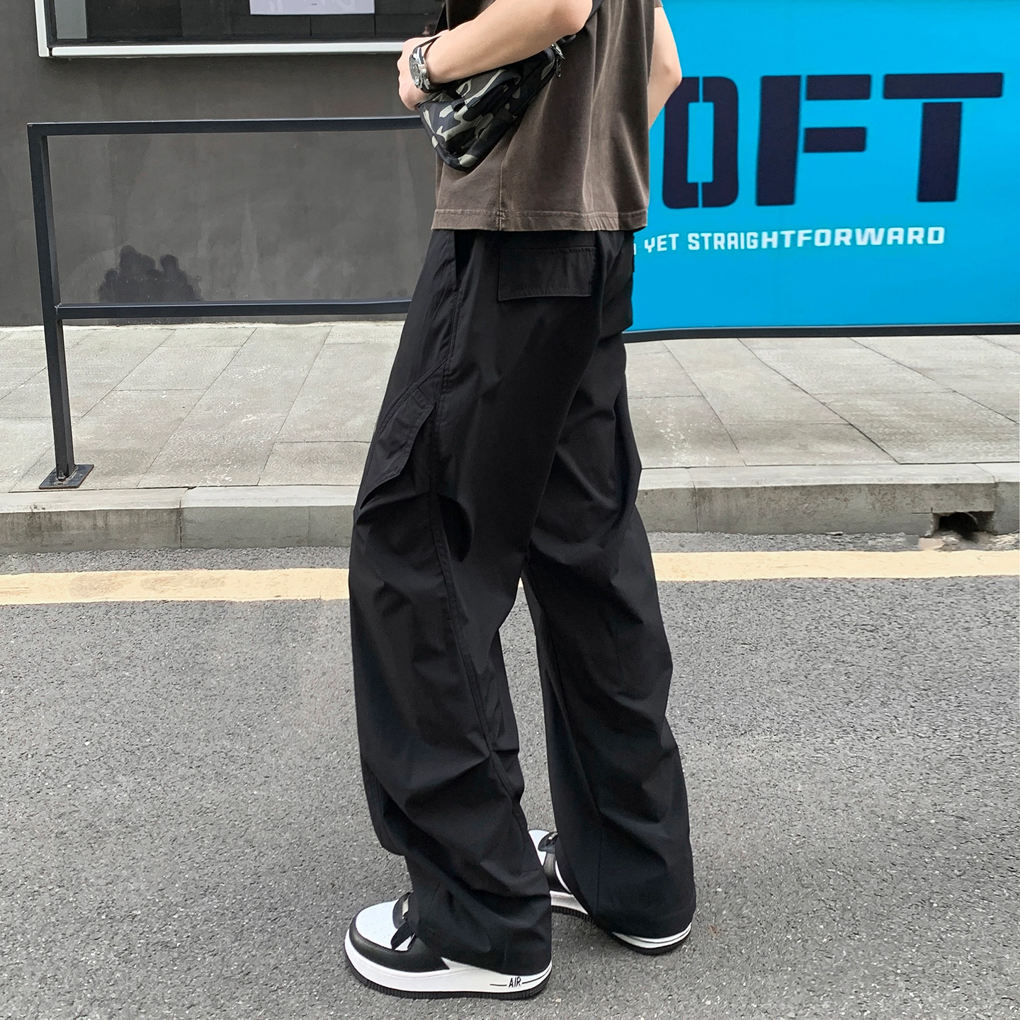 尘映 美式潮牌高街垂感情侣百搭速干透气早秋校园穿搭微阔腿抽绳显高运动通勤长裤宽松纯色直筒裤子工装裤 男女同款