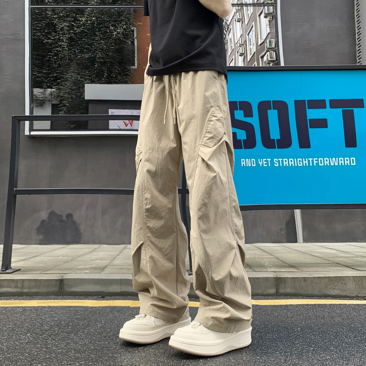尘映 美式潮牌高街垂感情侣百搭速干透气早秋校园穿搭微阔腿抽绳显高运动通勤长裤宽松纯色直筒裤子工装裤 男女同款