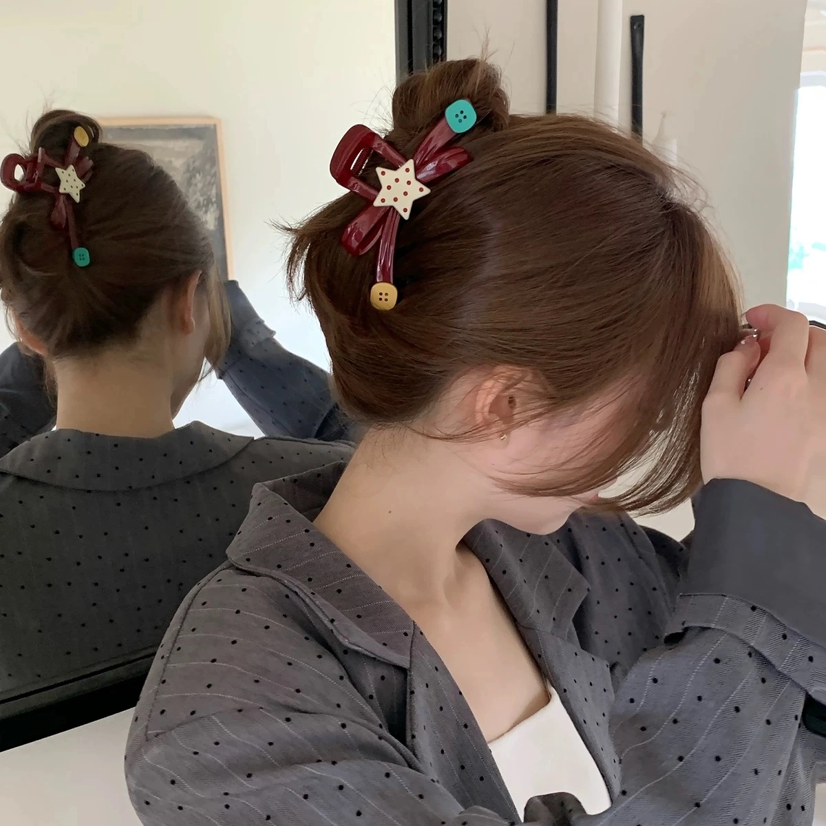 希铃 趣味撞色波点星星纽扣大号蝴蝶结抓夹#好运 亚克力 发夹 女款