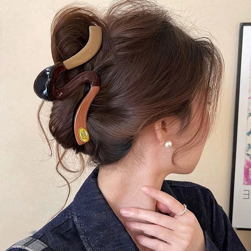 希铃 法式简约大号高级感鲨鱼夹撞色大波浪 亚克力 发夹 女款