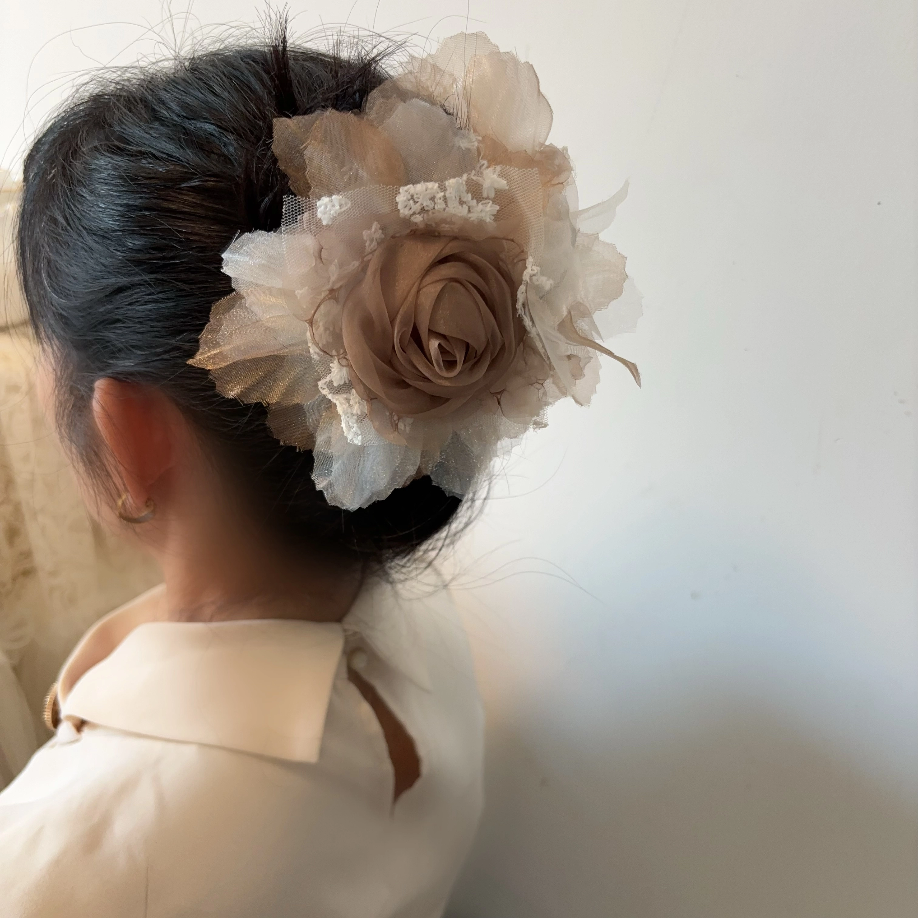 希铃 花朵咖色 唯美气质百搭 鲨鱼夹 优雅复古 后脑勺夹 亚克力 发夹 女款