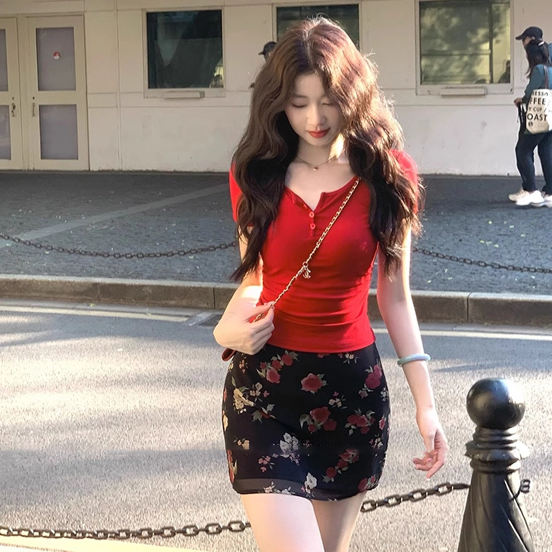 依钗 韩系设计感短袖上衣与碎花半身裙组合裙装套装 女款