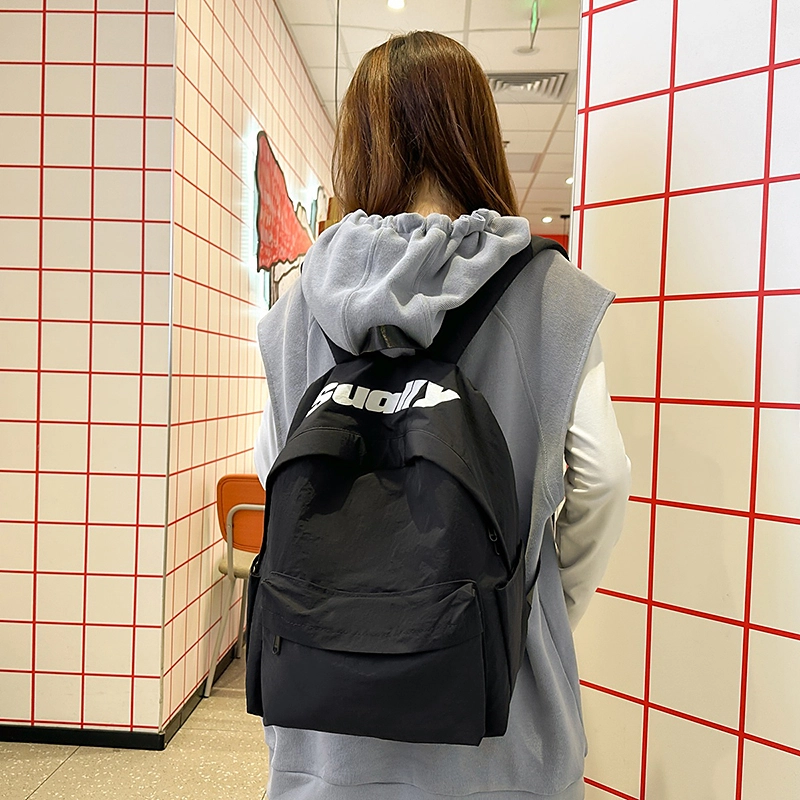小猪班纳 轻便通勤百搭潮大学生休闲时尚旅行背包 尼龙布 双肩包 男女同款情侣款 多色