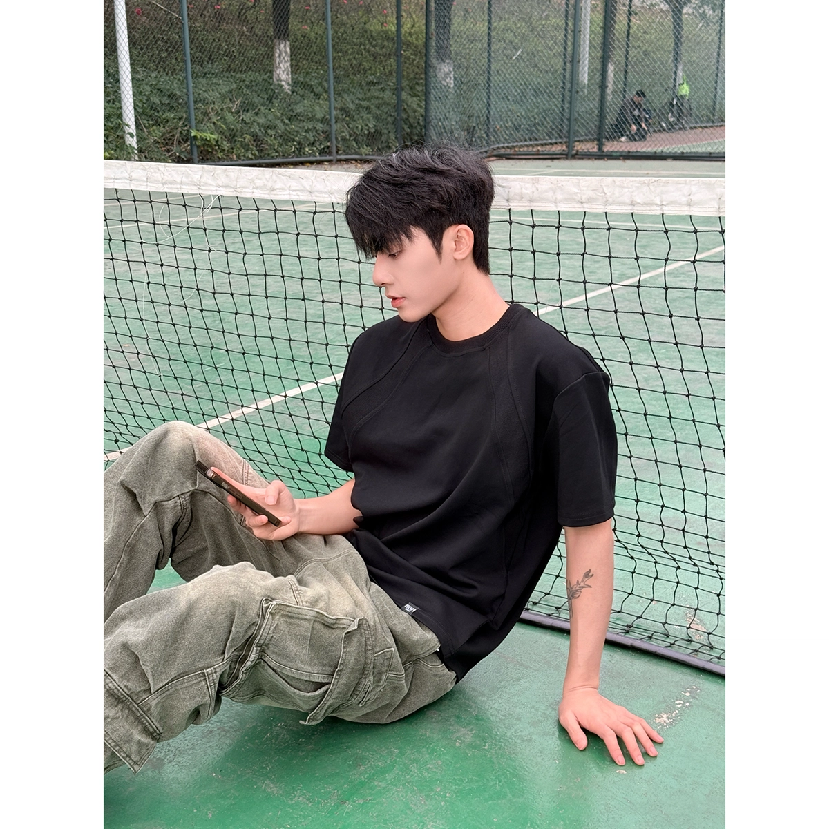 FOREST LIBRARY T