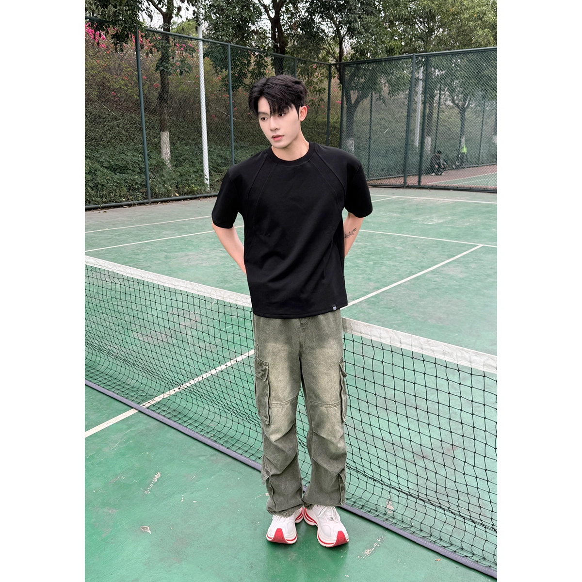 FOREST LIBRARY T