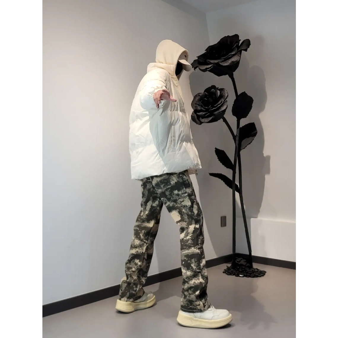 M JEANS STUDIOS 7 vibe