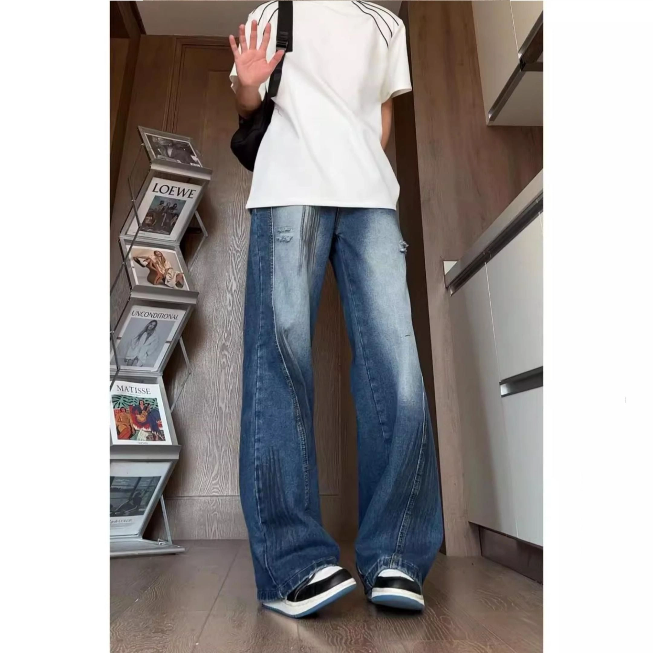 M JEANS STUDIOS 7