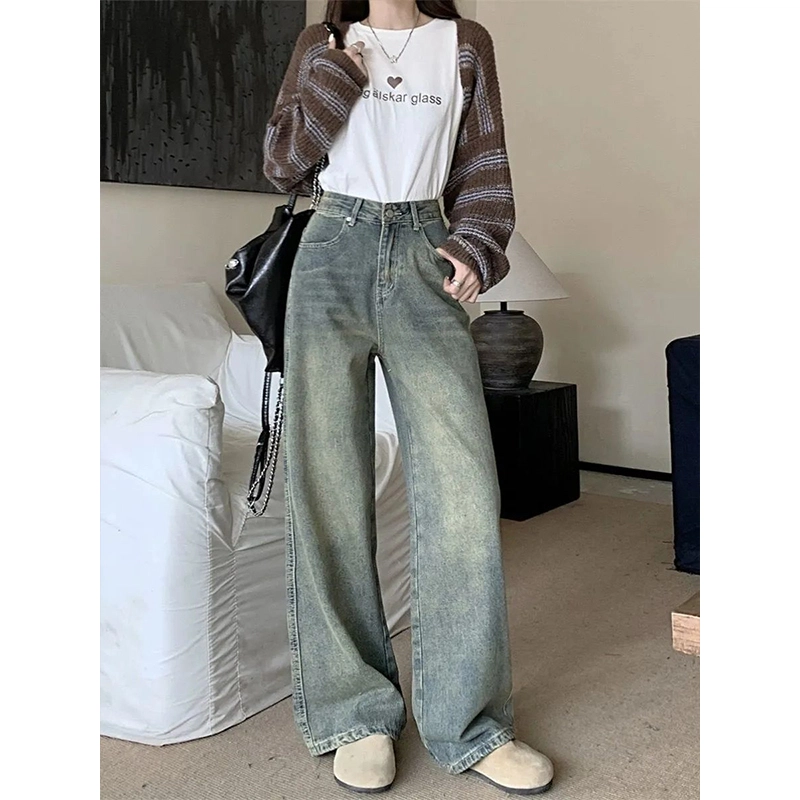 M JEANS STUDIOS 7 2025