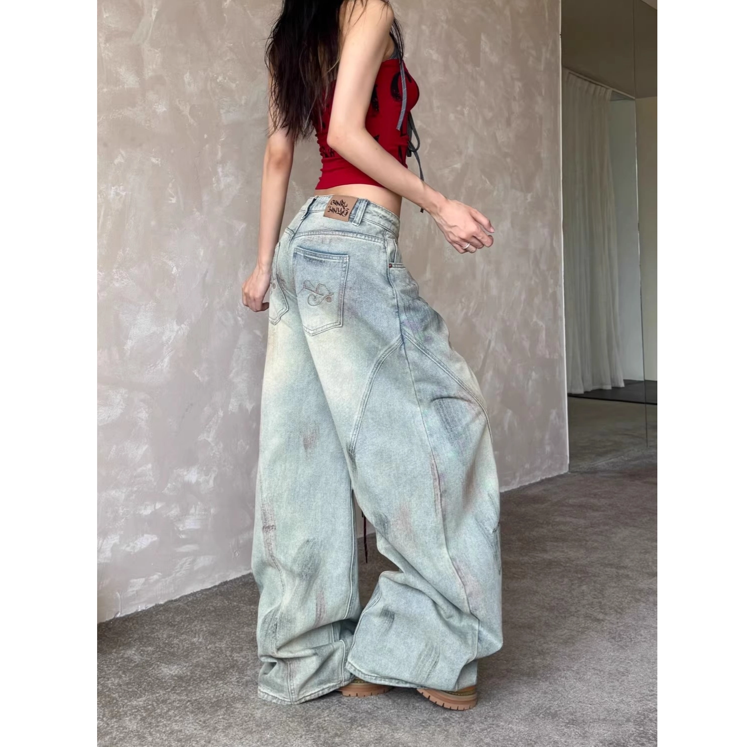 M JEANS STUDIOS 7 ins2025