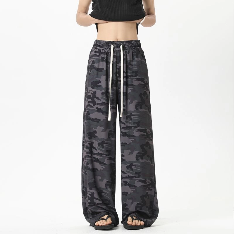 M JEANS STUDIOS 7