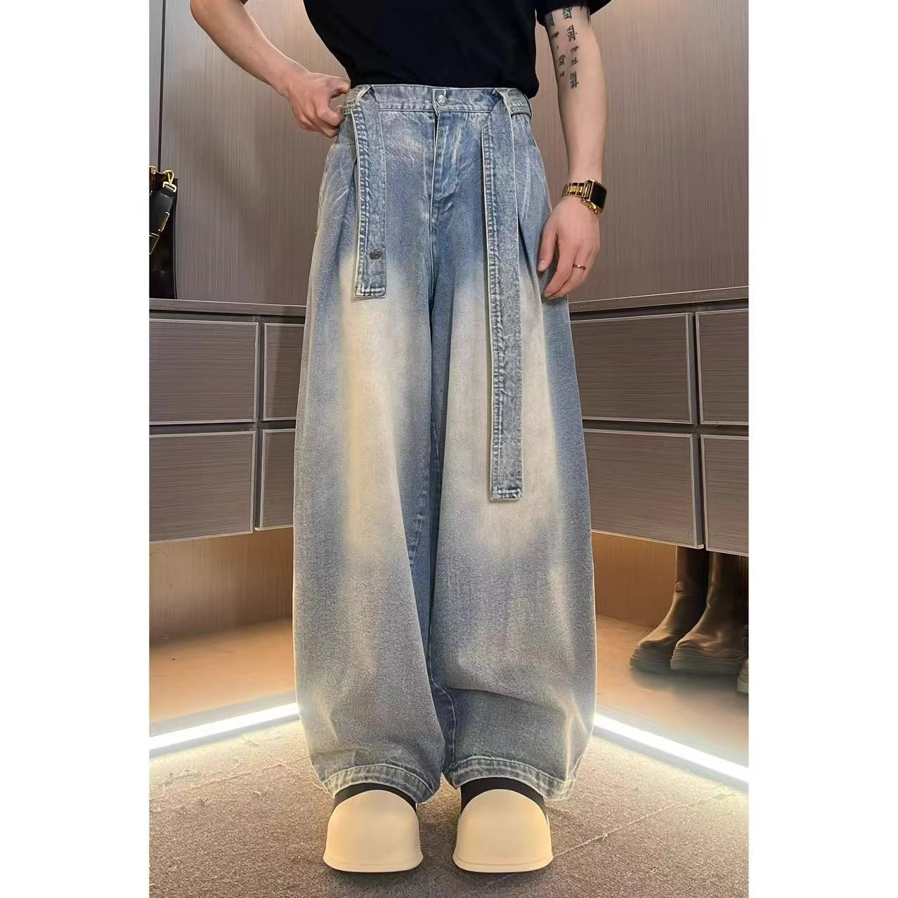 M JEANS STUDIOS 7 vibe