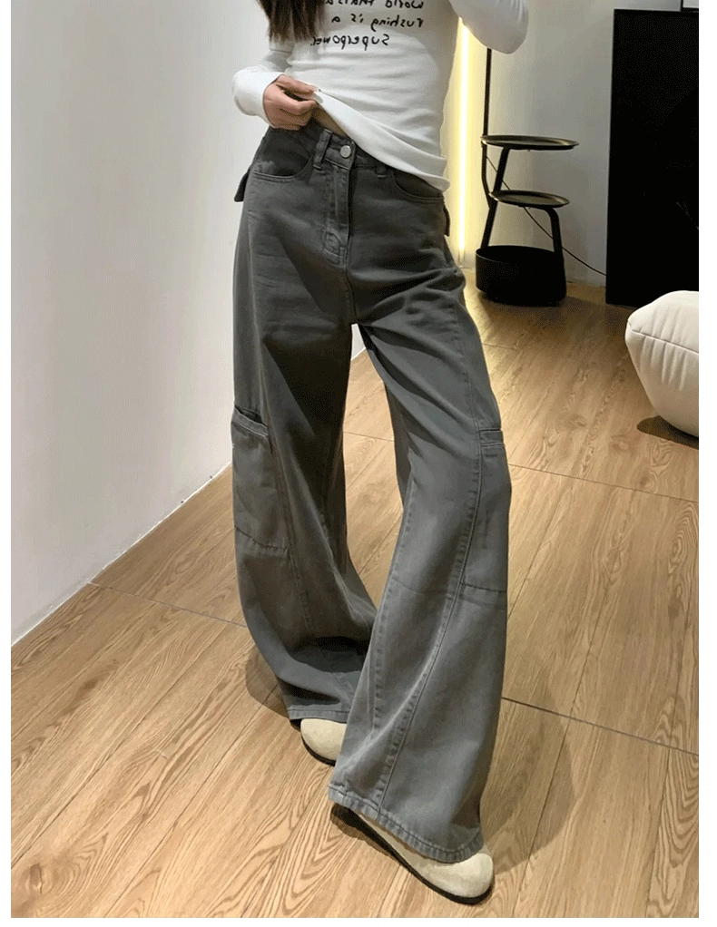 M JEANS STUDIOS 7 2025