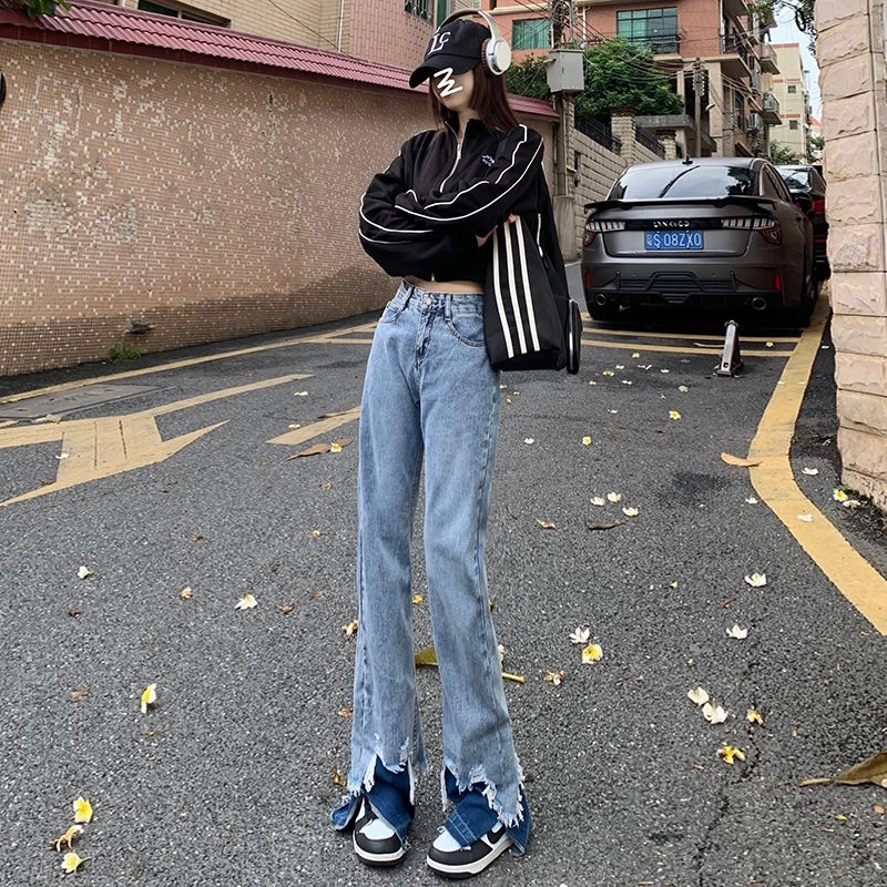 M JEANS STUDIOS 7 2025