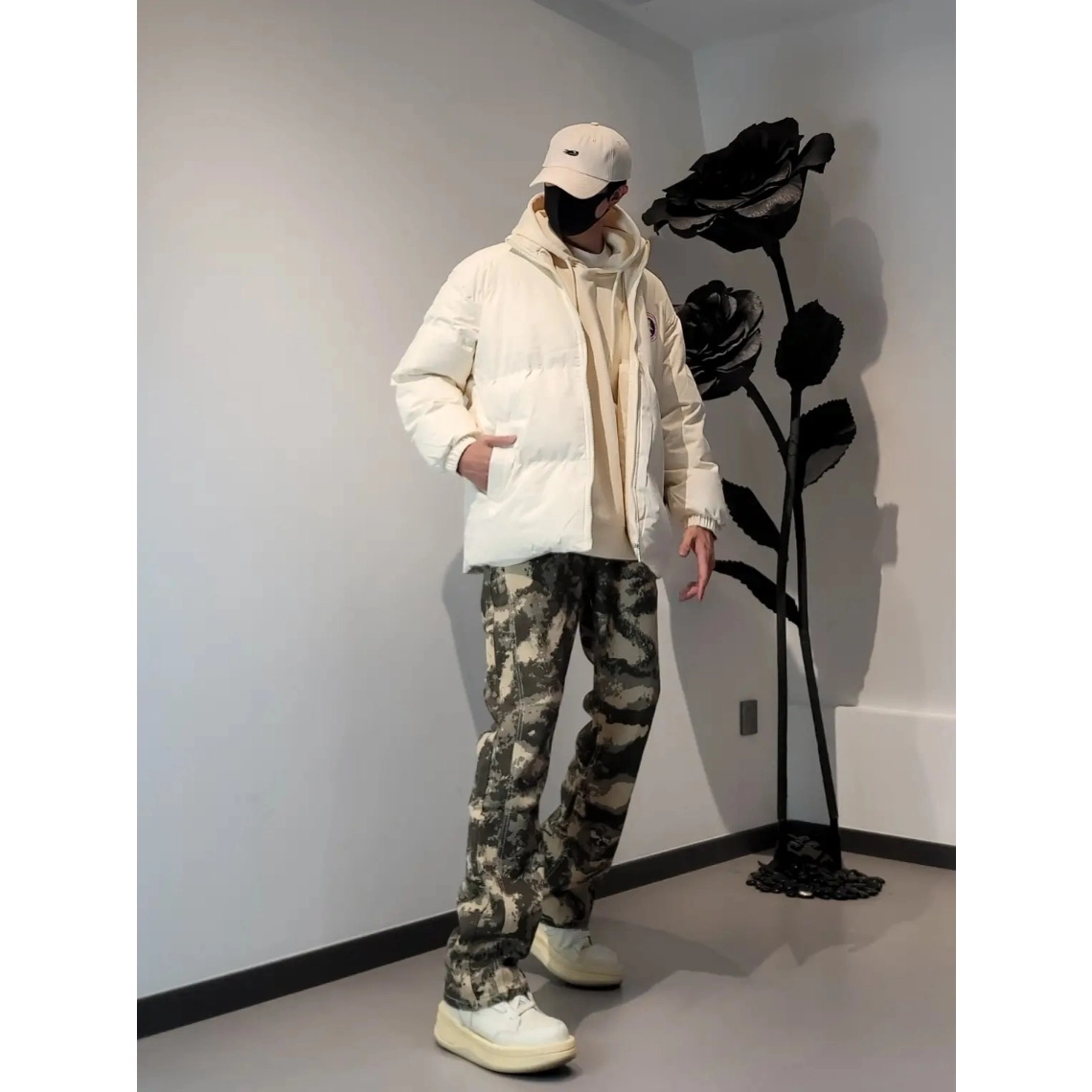M JEANS STUDIOS 7 vibe