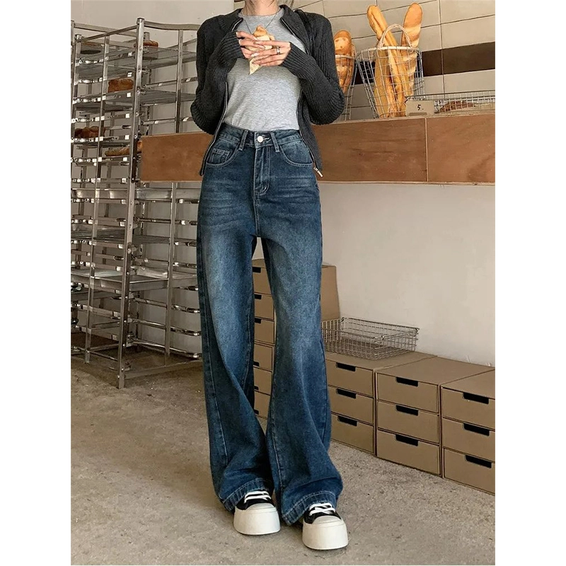 M JEANS STUDIOS 7 2025
