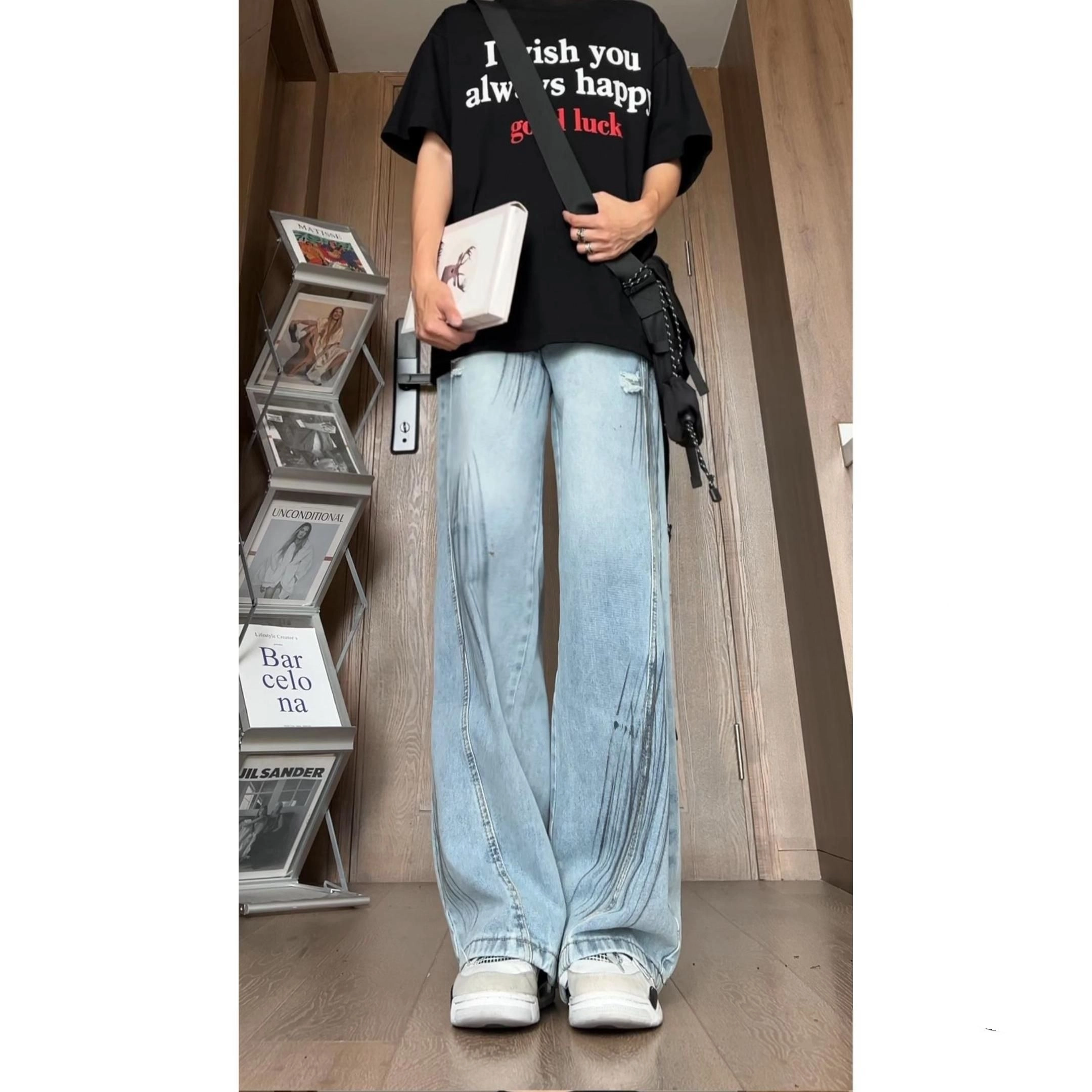 M JEANS STUDIOS 7