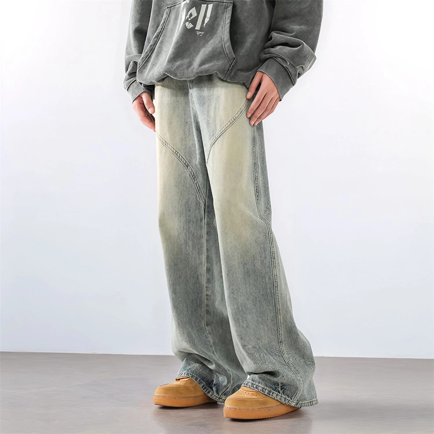 M JEANS STUDIOS 7
